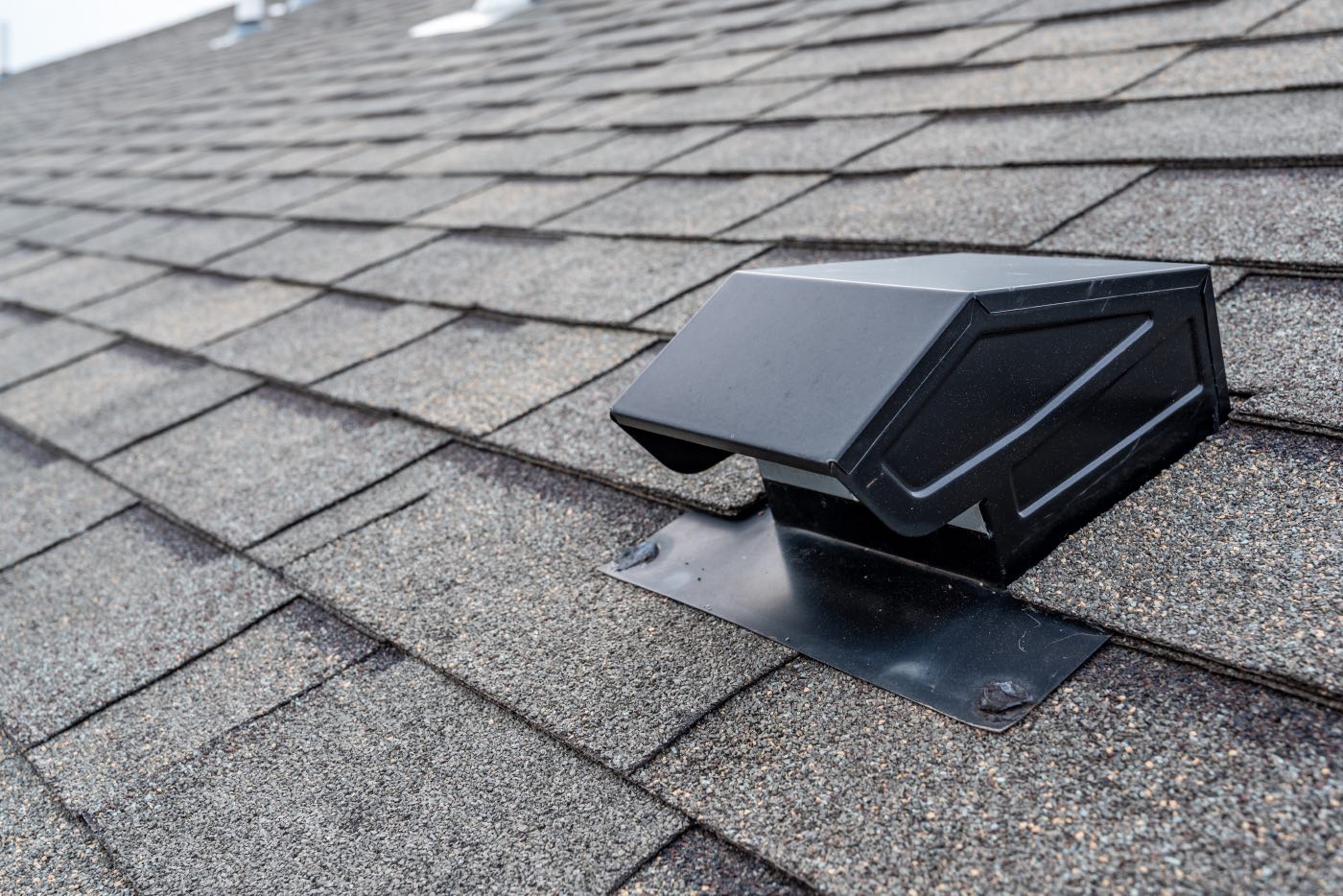 You are currently viewing Cool Roof, Cool Bills: Ventilation’s Role in Energy Savings
