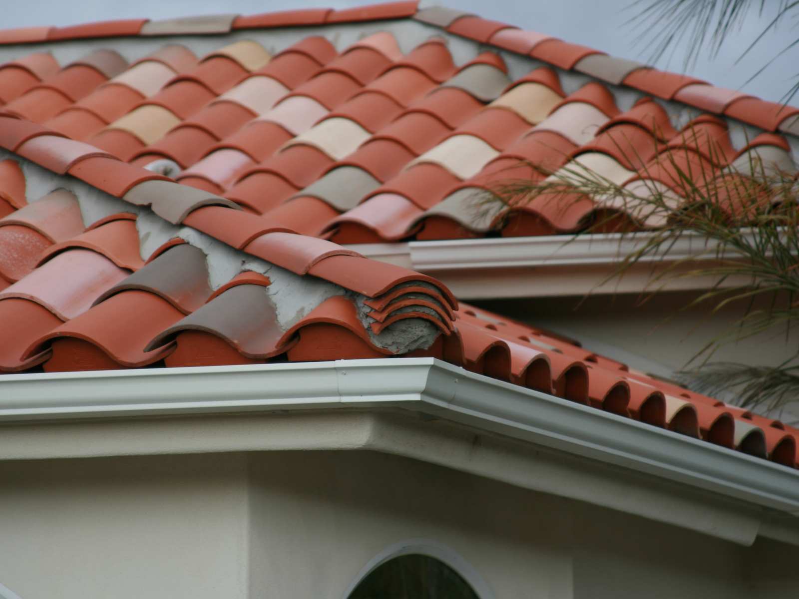 You are currently viewing Santa Ana Season is Here: The 8 Point Roof Check Every Temecula Homeowner Should Do in October